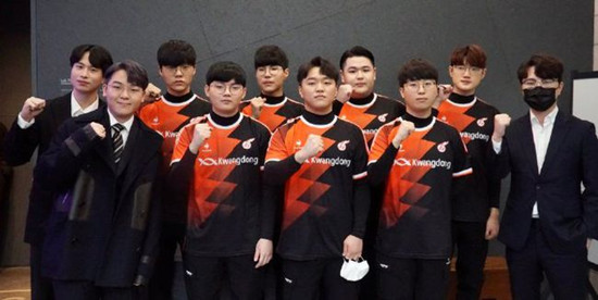 表现虽然没 表现虽然没