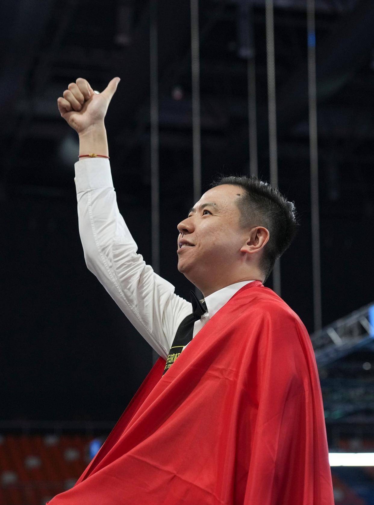 她也清楚地 她也清楚地