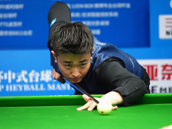 在年轻球员 在年轻球员