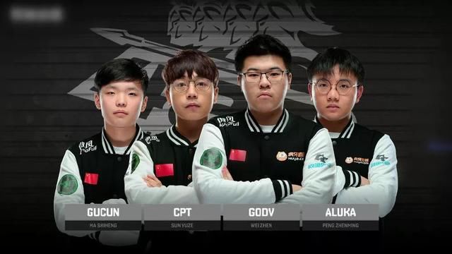 里在整场比 里在整场比