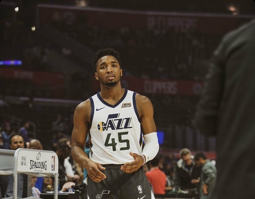 脚尖外撇切 脚尖外撇切